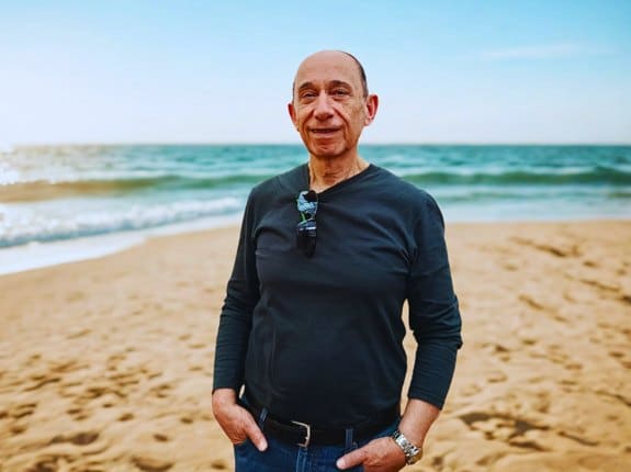 Remez Sasson