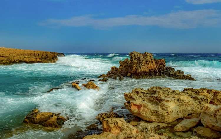 he Mind and the Stormy Ocean